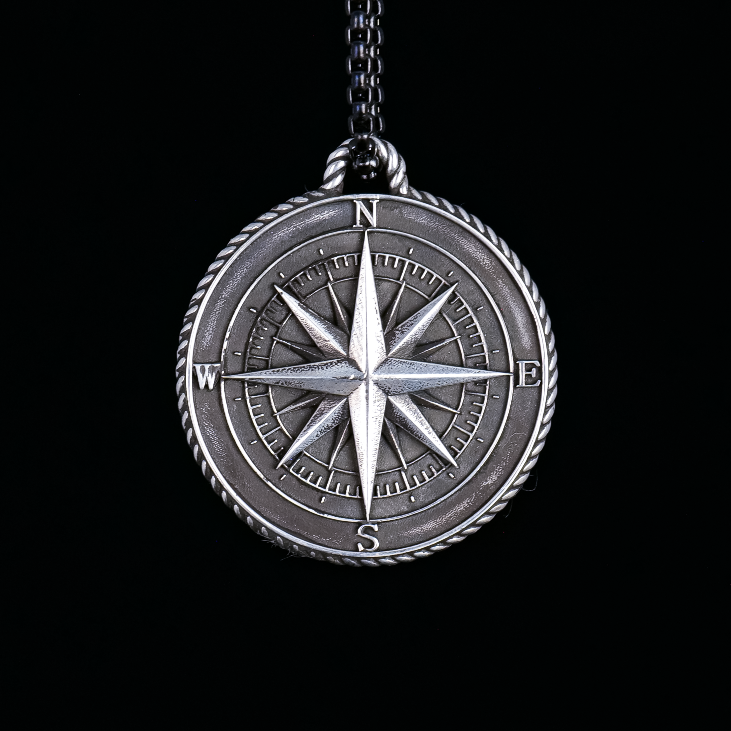  AUEAR, 20 Pack Compass Charm Pendants for DIY Jewelry