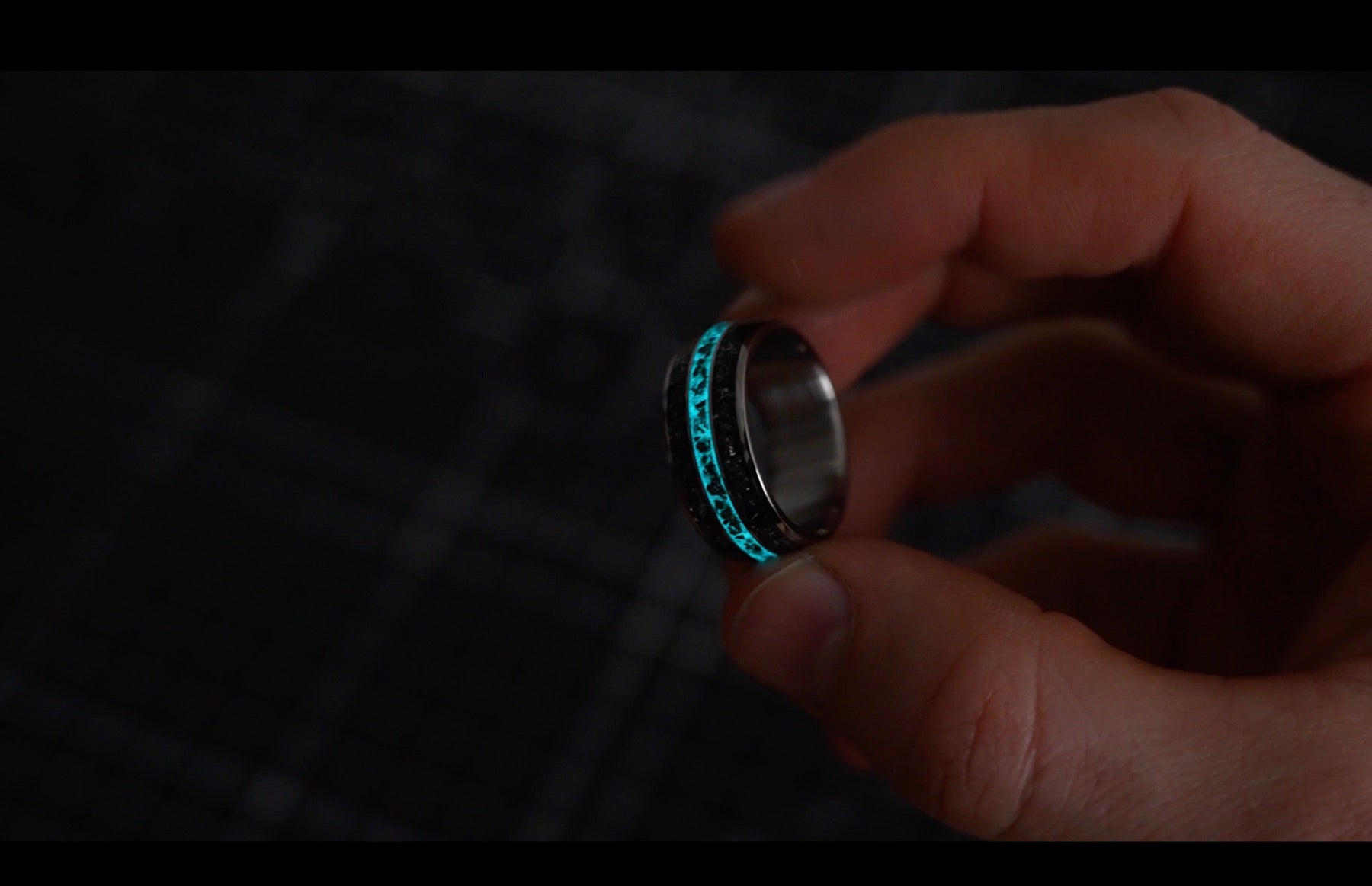 Aqua Glowstone illuminated in the Terra Fortuna ring