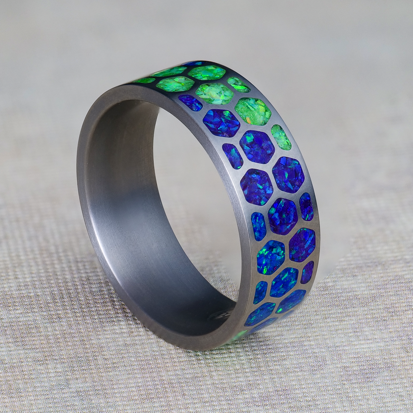 Aurora Hexagon Glowstone Ring