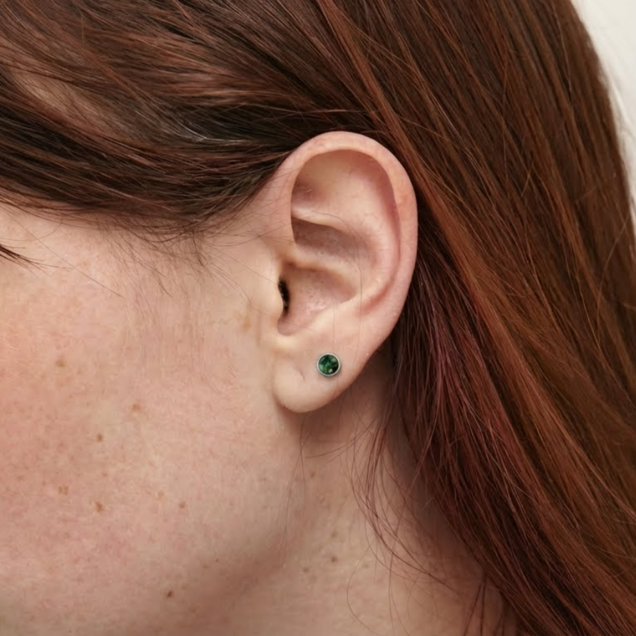 Round Emerald Glowstone Earrings