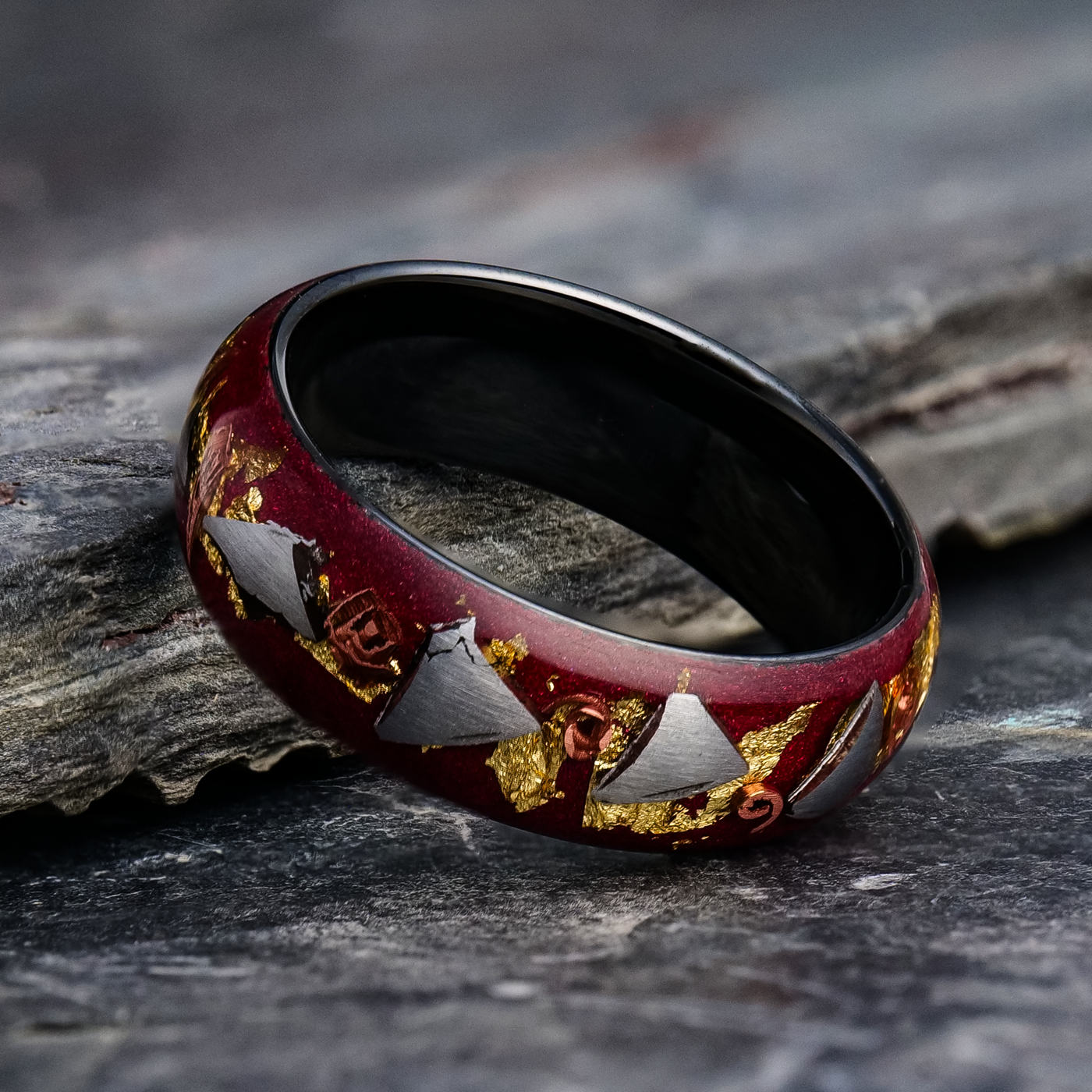 Boundless Regal Glowstone Ring on Black Ceramic