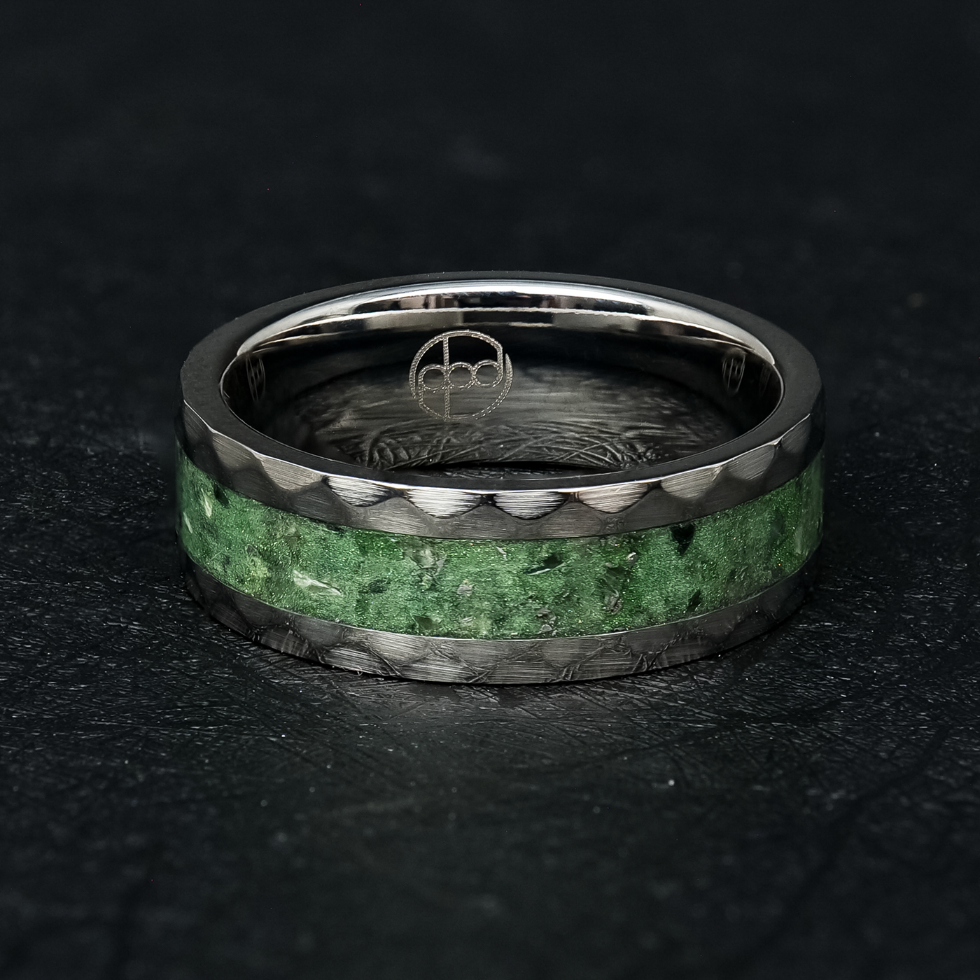 Deep Forest Green Glowstone Ring