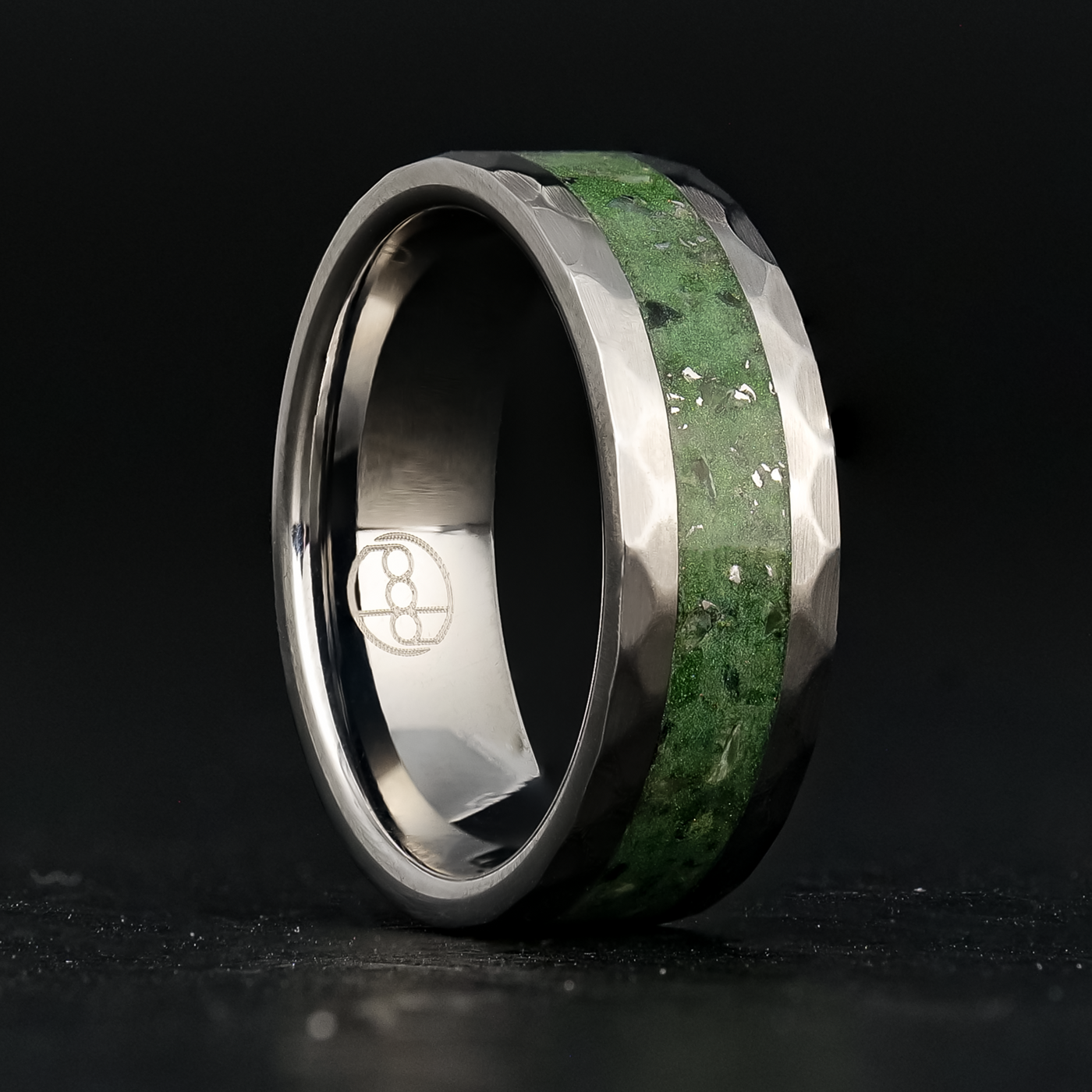 Deep Forest Green Glowstone Ring