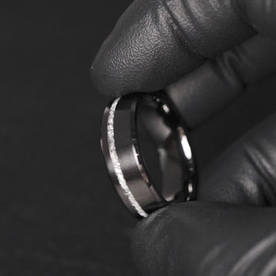 Silver Leaf Ring on Black Ceramic | Offset Inlay