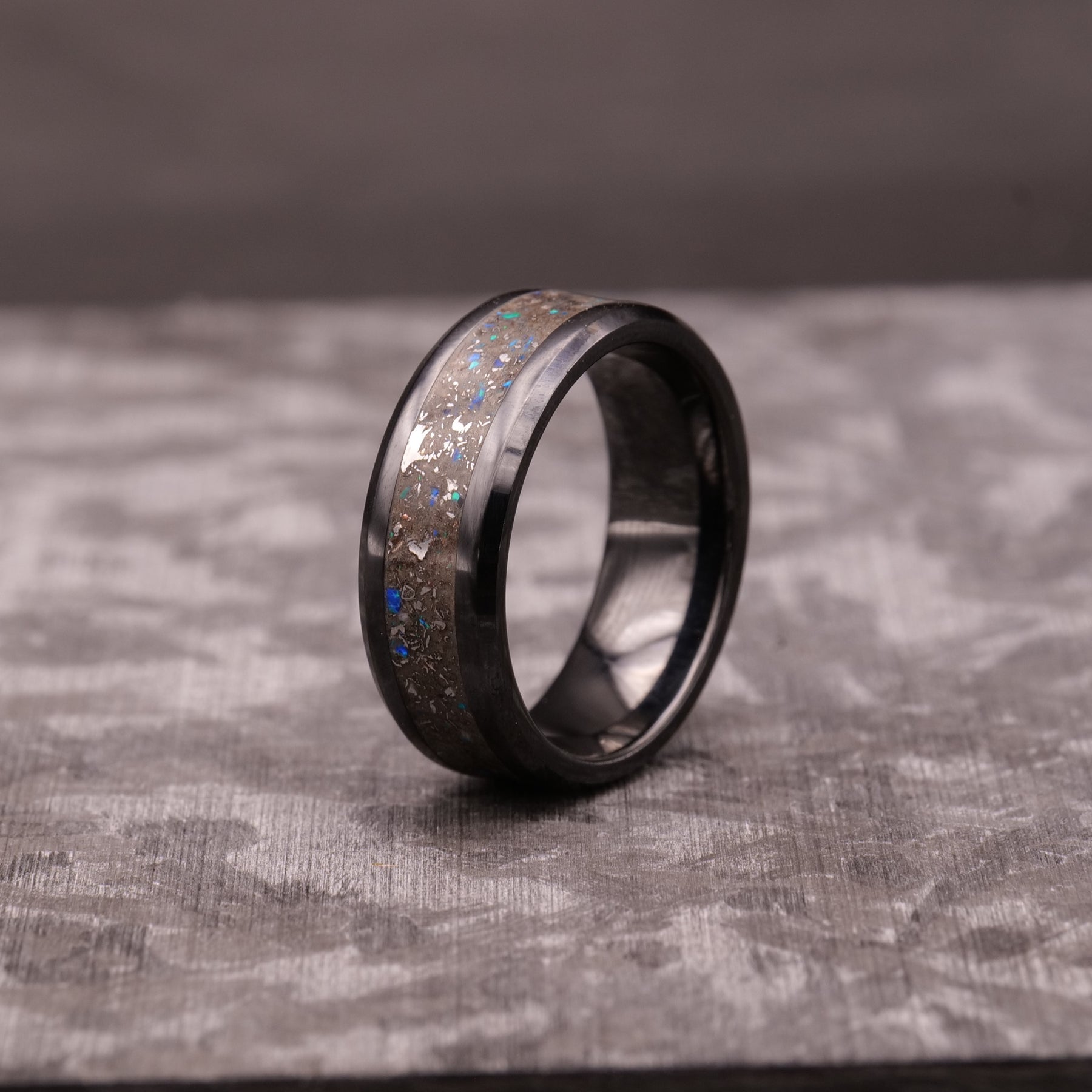 Star Designs Ceramic Ring Black Adair in Dust™ Patrick |